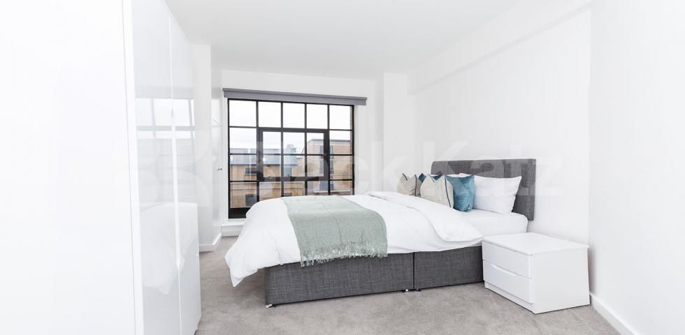 			REFURBISHED 2 BED WAREHOUSE APARTMENT , 2 Bedroom, 1 bath, 1 reception Apartment			 SPRINGFIELD HOUSE LOFTS-TYSSEN STREET, DALSTON/HAGGERSTON